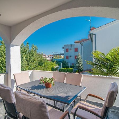 Apartments Dino Porec Exterior photo