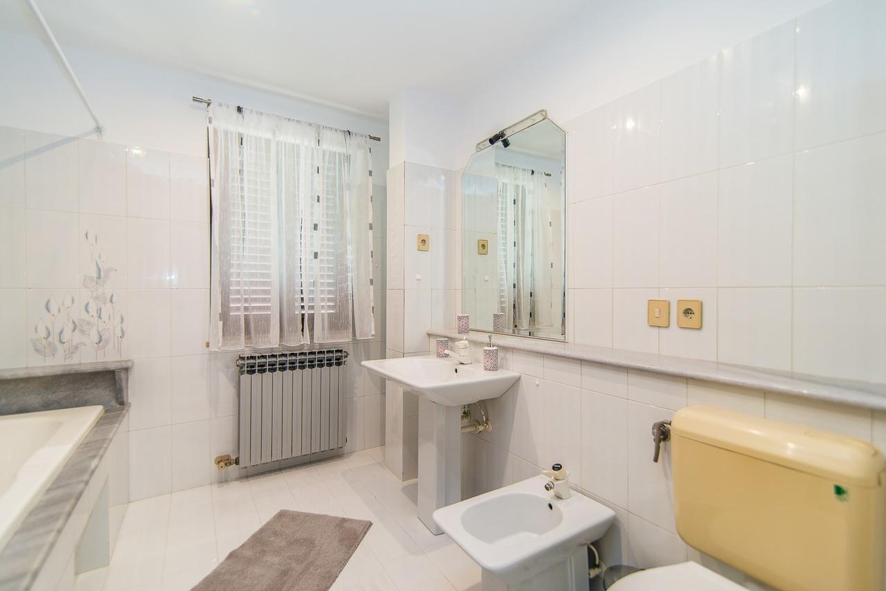 Apartments Dino Porec Exterior photo